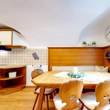 Hennewinkl Vakantiehuis Oetz