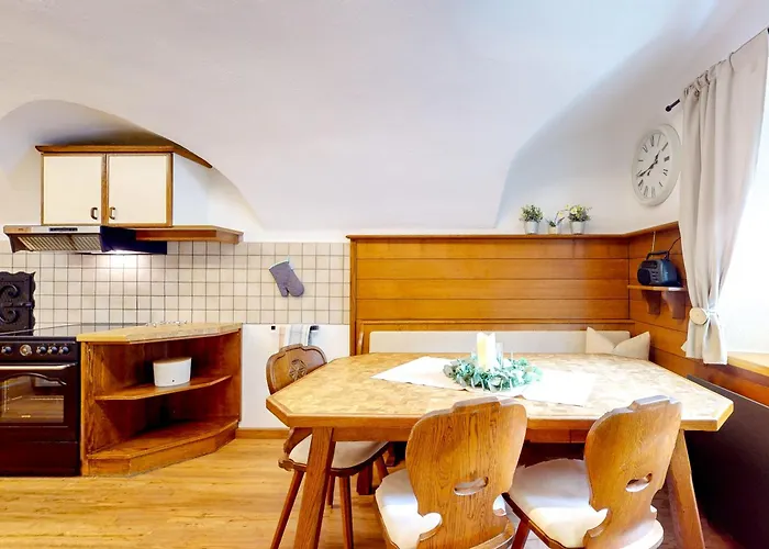 Hennewinkl Holiday home Oetz